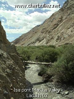 légende: Isa pont Markha Valley Ladakh 02
qualityCode=raw
sizeCode=half

Données de l'image originale:
Taille originale: 180195 bytes
Temps d'exposition: 1/425 s
Diaph: f/400/100
Heure de prise de vue: 2002:06:26 10:05:25
Flash: non
Focale: 42/10 mm

